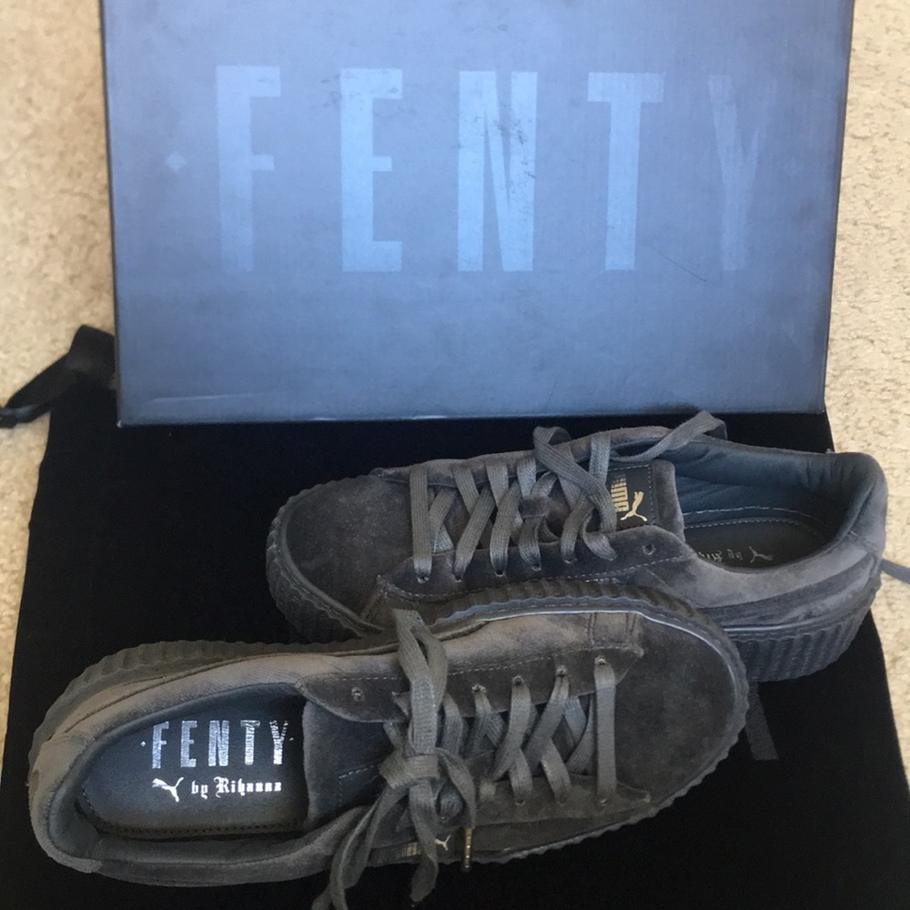 BRAND NEW PUMA FENTY PLATFORM SHOES.